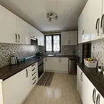 בית הארחה Vivilanza Surfhouse *