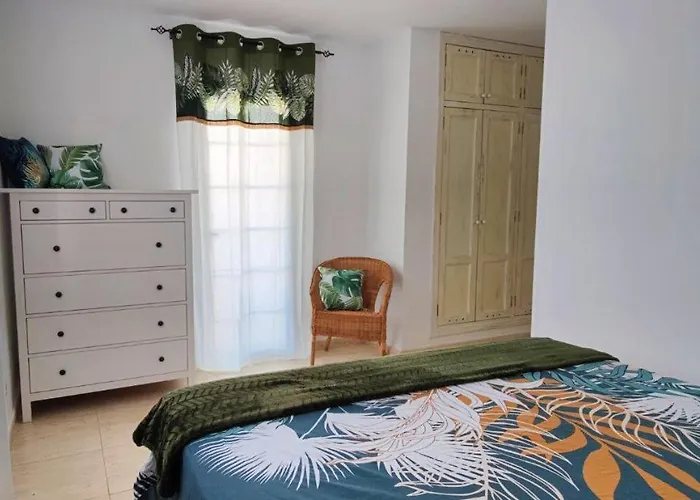 Vivilanza Surfhouse كوستا تاغيسي