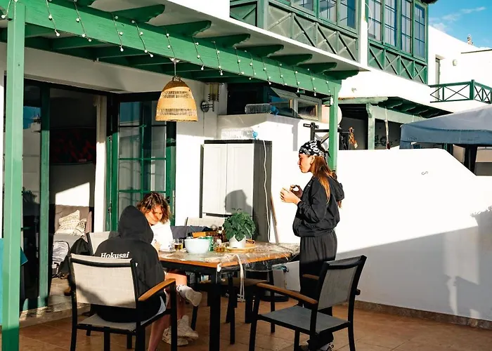 Vivilanza Surfhouse * كوستا تاغيسي