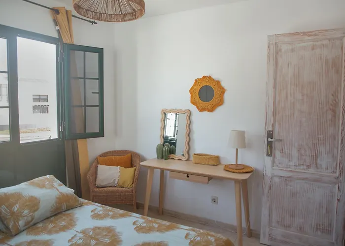 Vivilanza Surfhouse *