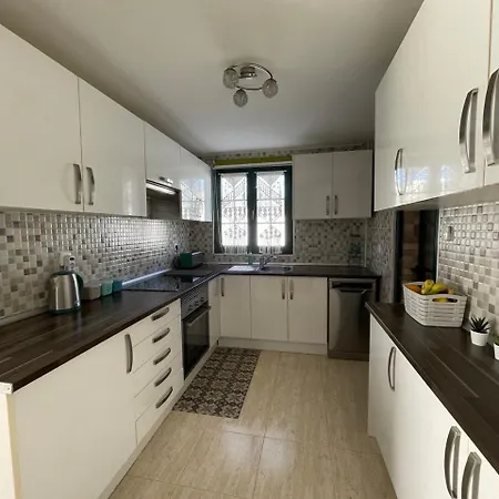 Konukevi Vivilanza Surfhouse *