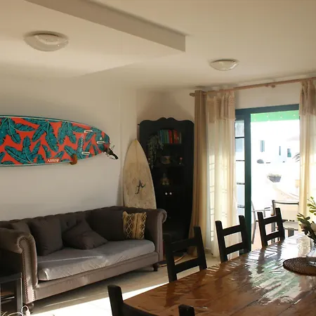 Vivilanza Surfhouse *