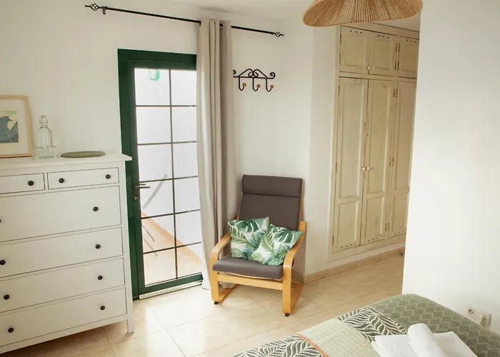 Vivilanza Surfhouse *