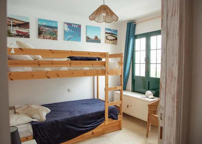 Vivilanza Surfhouse Casa de hóspedes *